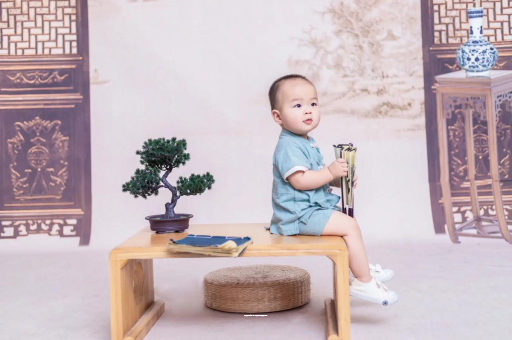 朝阳女宝宝换尿布 朝阳女宝宝换尿布